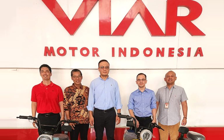 Kunjungan Duta Besar Uzbekistan ke Pabrik Viar Motor Indonesia di Semarang Jawa Tengah